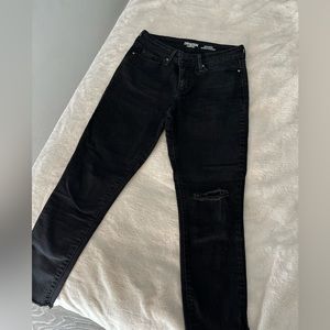Modern ankle skinny